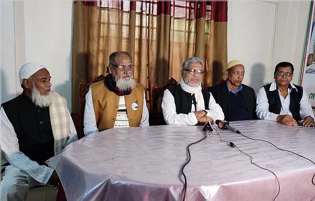 নৌকার সমর্থকদের বিরুদ্ধে স্বতন্ত্র প্রার্থীর ওপর হামলা চালানোর অভিযোগ